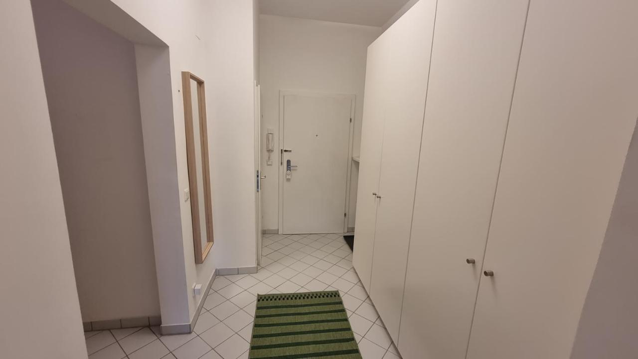 Sunny Next To Metro 1br Apartment Wien