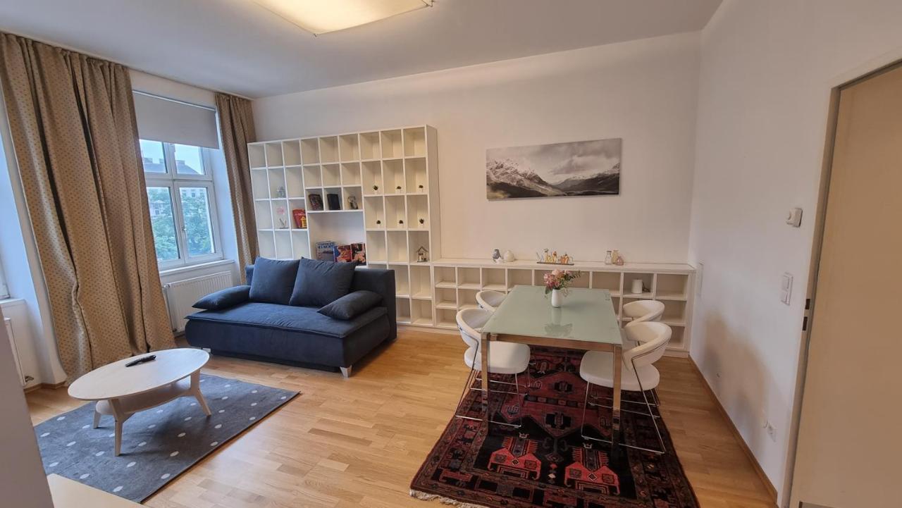 Apartment Sunny Next To Metro 1br Wien