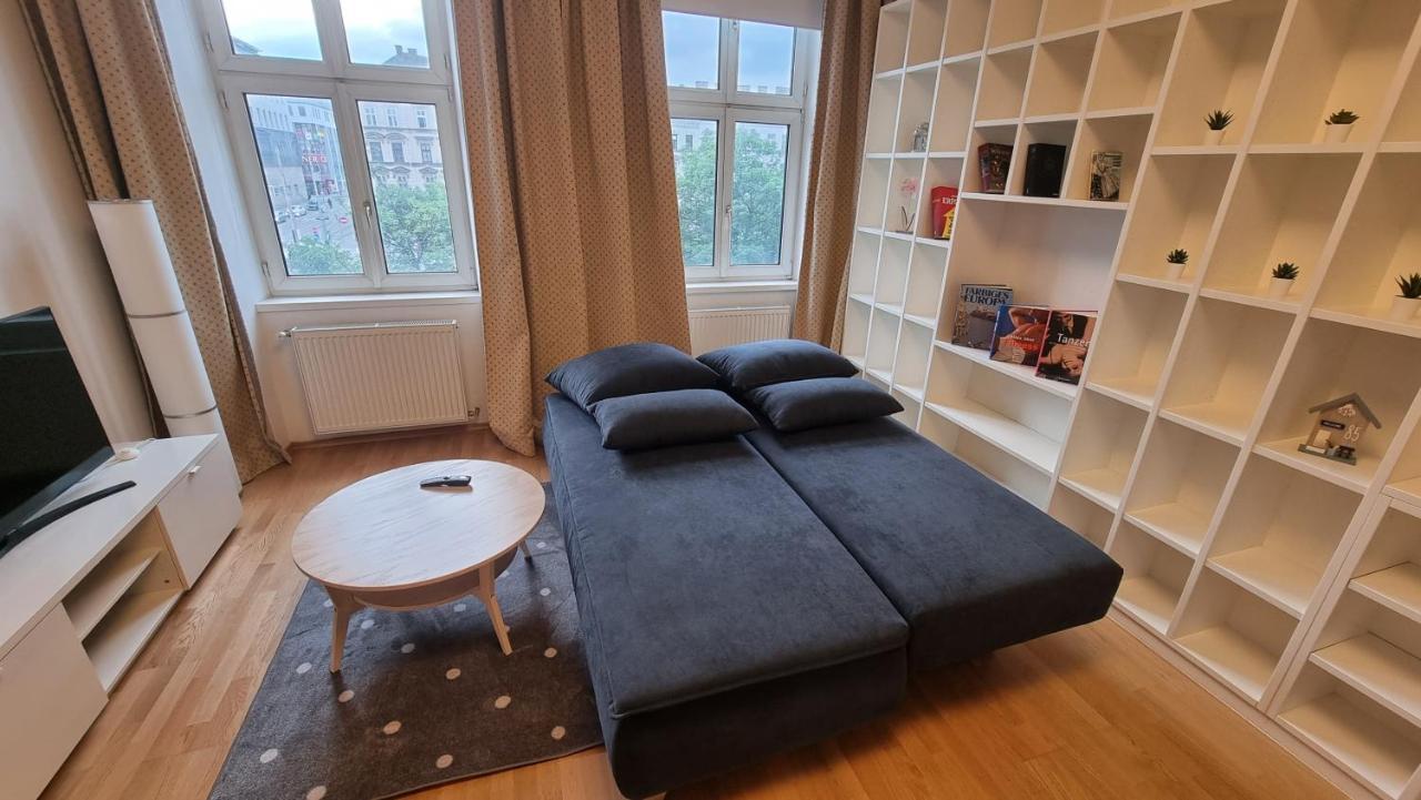 Apartment Sunny Next To Metro 1br Wien