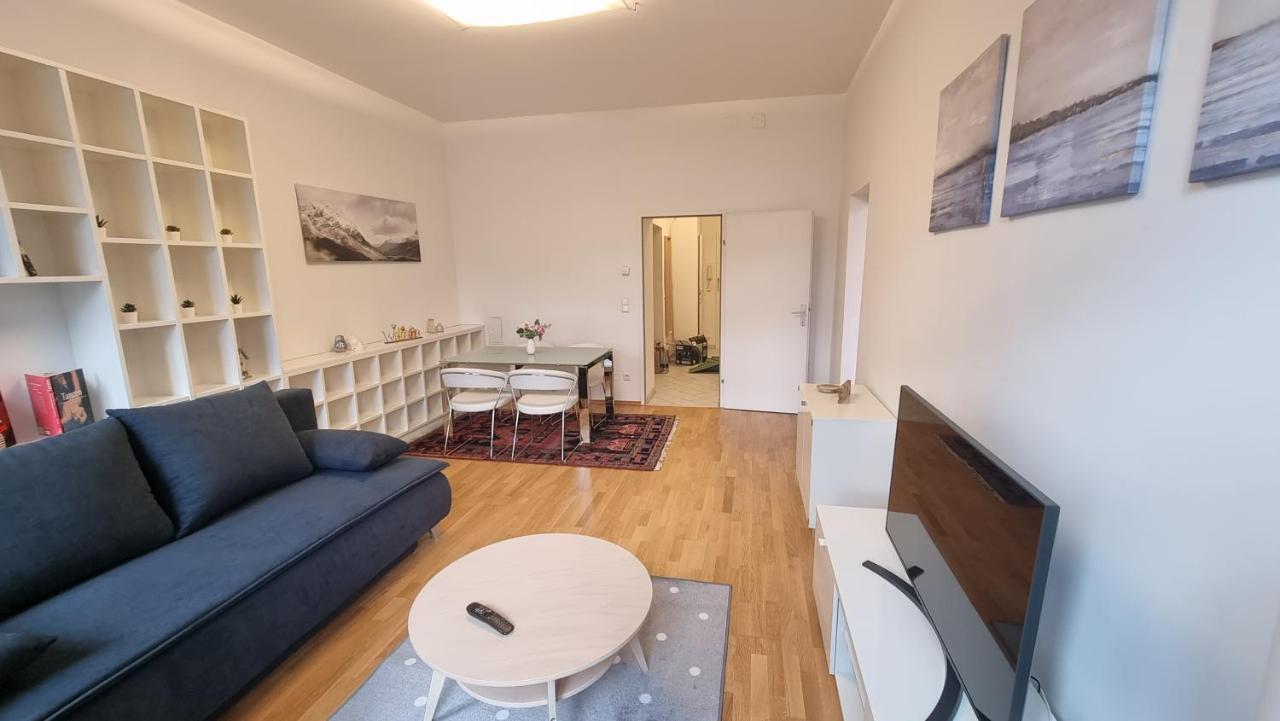 Sunny Next To Metro 1br Apartment Wien